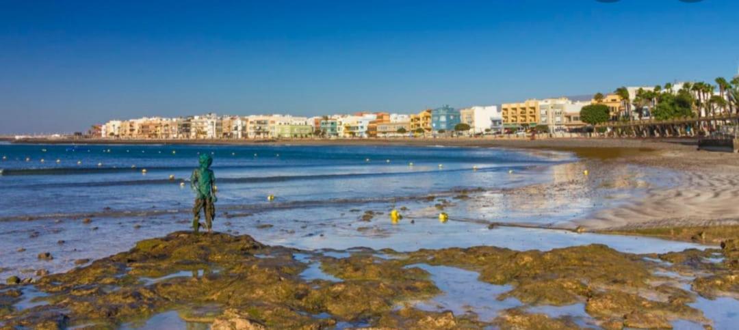 Home2Book Stylish Apartment Arinaga Beach Luaran gambar